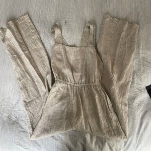 Reformation Linen Jumpsuit with criss-cross back SZ 4